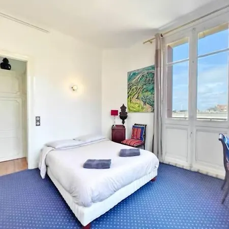 Apartment Le Bateau - Atypique Vue Mer 4p *